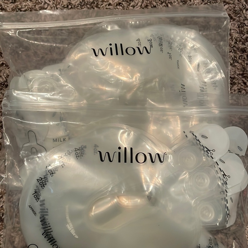 Willow Milk Storage Bags